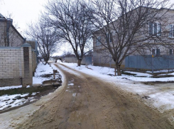 Собственники трех домов в Георгиевске через суд запретили тысяче людей пользоваться дорогой