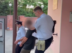 Правоохранители задержали пристававшего к женщинам и детям онаниста в Ставрополе 