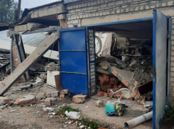 Ожоги третьей степени у мужчины и повреждения гаражей: подробности взрыва газового баллона на Ставрополье