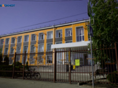 Администрация Ставрополя будет судиться с подрядчиком из-за плохого ремонта в школе №46