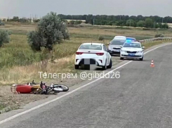 Двое детей были госпитализированы после ДТП с мопедом на Ставрополье