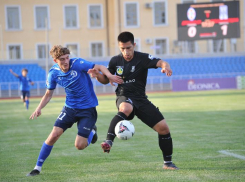 Футболисты ставропольского «Динамо» в третий раз подряд ушли с поля побежденными 