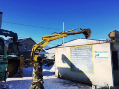 Три незаконных ларька снесли в Пятигорске