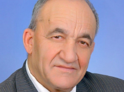 «Он искренне любил жизнь, детей и профессию»: в Кисловодске прощаются с директором лицея №8