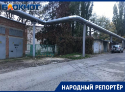 В темноте «на ощупь» дети идут домой из садика в центре Ставрополя
