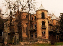 Из роскошного пансиона в дом с призраками: леденящая история дачи Эльзы в Пятигорске