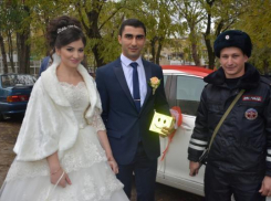 Свадебные кортежи молодожёнов попали под пристальное внимание полицейских МинВод