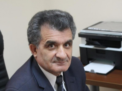 Первым обладателем звания Заслуженного ветврача России на Ставрополье стал ученый Петрос Аракелян