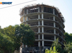 Судьба долгостроя около Комсомольского озера в исторической части Ставрополя решилась спустя 15 лет