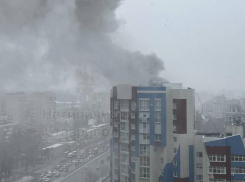 Из многоэтажки при пожаре в Ставрополе спасли семь человек