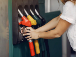 Цены на бензин резко взлетели за месяц на Ставрополье