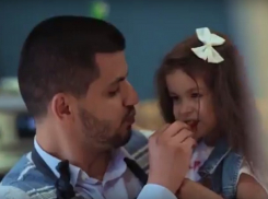 Популярный ведущий Тигран Мелик-Адамян снялся в социальной рекламе против СПИДа