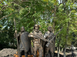 На Ставрополье установили памятник защитникам Отечества из разных эпох