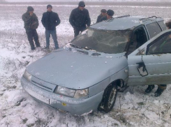 Неопытная автомобилистка слетела с трассы на Ставрополье