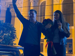 Ставрополец сделал предложение девушке во время кинопоказа на площади Ленина