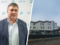 За парты через оскорбления: как глава Ессентуков распределил детей в новую школу за миллиард