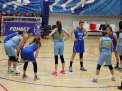 Ставропольские «фурии» не справились с лидерами баскетбольного чемпионата из Курска 