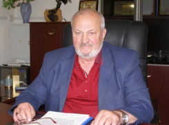 За завышение стоимости контрактов и ущерб в 15 миллионов экс-директору филиала «Стававтодвора» грозит 3 года