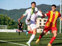 Футболисты «Машука-КМВ» в Пятигорске достигли компромисса в битве с владикавказскими гостями