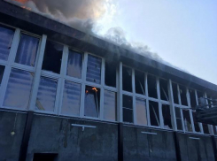 Пожар в цехе по производству шуб локализовали на Ставрополье