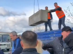 В Минераловодском округе «дорожный» конфликт жителей и коммерсанта едва не привел к массовой драке