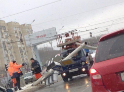 В Ставрополе образовалась пробка из-за упавшего светофора