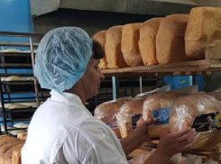 Буханки хлеба с памятками от ГИБДД начали выпускать на Ставрополье