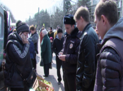 Тонну продуктов питания без документации изъяли на ярмарке у торговцев в Пятигорске