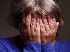 Женщина ослепила пенсионерку перцовым баллончиком и похитила 200 тыс рублей в Железноводске