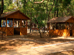 Незаконную базу отдыха возле памятника природы снесут в Пятигорске