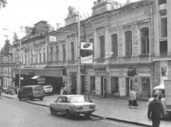 «Творческая интеллигенция и кондитерская»: что помнят стены дома  на Карла Маркса в Ставрополе