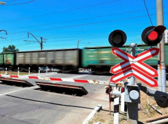 Ж/д переезд на Гражданской — Михайловском шоссе в Ставрополе частично перекрывают 