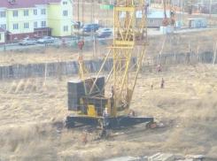 Предприимчивый вор распилил строительный кран и сдал его на металлолом на Ставрополье