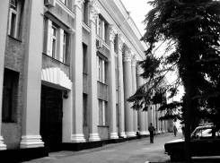 «Первая телеграфная линия и телефонная станция»: история почтамта в Ставрополе