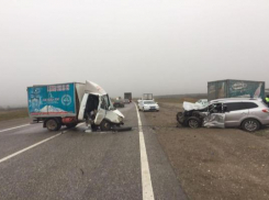 Три человека пострадали в аварии на федеральной трассе около МинВод