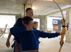   Стрельбе из лука научили воспитанников краевого кадетского училища в Железноводске 