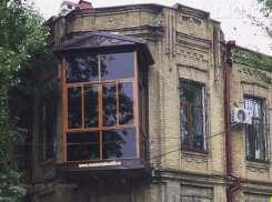 Предприниматели, изуродовавшие здание в центре Пятигорска, вернут все обратно