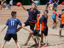 «Варна ждет»: ставропольские мастера едут на чемпионат Европы по пляжному гандболу в Болгарию 
