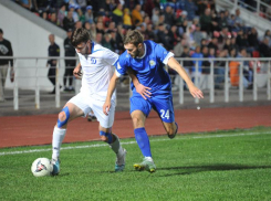 «Не хватает огня»: футболисты ставропольского «Динамо» на своем поле уступили «биологам»