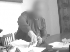 На передаче взятки начальнику следственного отдела полиции поймали ставропольца