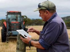 Федеральный чиновник призвал в Ставрополе помочь фермерам