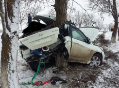 Водитель «Хендай-Солярис» погиб в жестком ДТП на Ставрополье