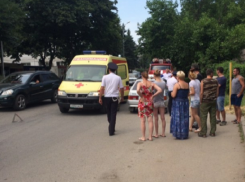 Перебегавшая дорогу школьница попала под машину из-за отсутствия пешеходных переходов на улице Пятигорска
