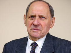 Из жизни ушел 88-летний заслуженный профессор СКФУ Николай Пенкин