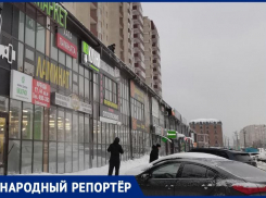 Сильный ушиб заработала жительница Ставрополя от упавшего снега с крыши