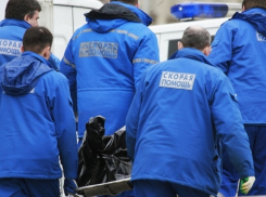 Женщина скончалась во время семейного ужина в Ставрополе 