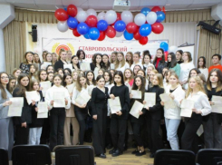 Специалистов по маникюру и косметиков обучили в колледже Ставрополя 