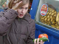 К ноябрю на Ставрополье подорожали «борщевой набор» и мясо, подешевели лимоны и плавленые сырки