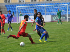 Футболисты «Динамо» в Ставрополе крупно уступили махачкалинским «легионерам»