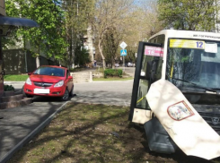 На Ставрополье шесть человек пострадали в ДТП с маршруткой